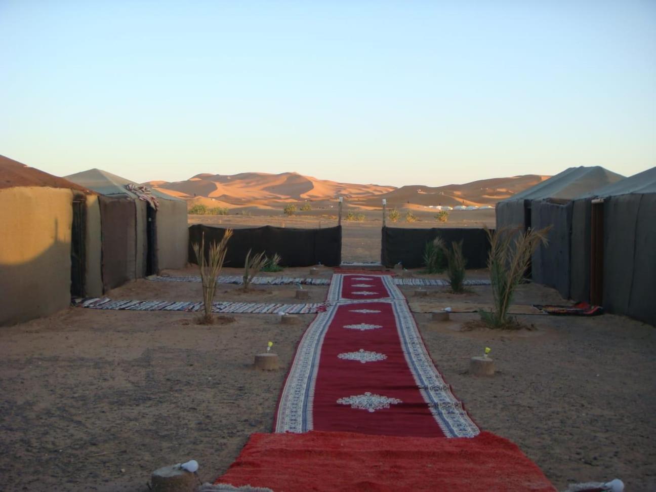 Bivouac La Fibule Des Dunes Merzouga Exterior foto